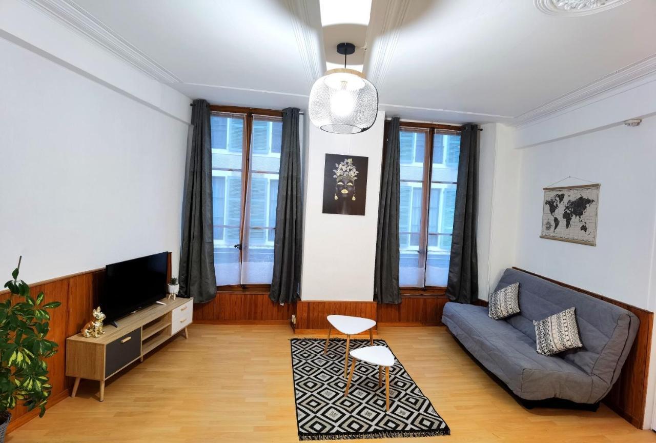 Charmant T2 Meuble Quartier Chateau De Pau Exterior photo